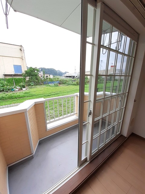 バルコニー　バルコニー