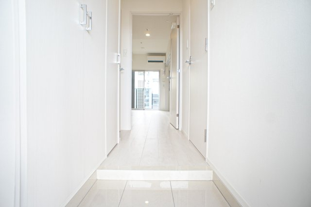 玄関　※別部屋の参考写真となります※現況優先※