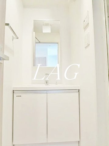 洗面設備　洗面台です。