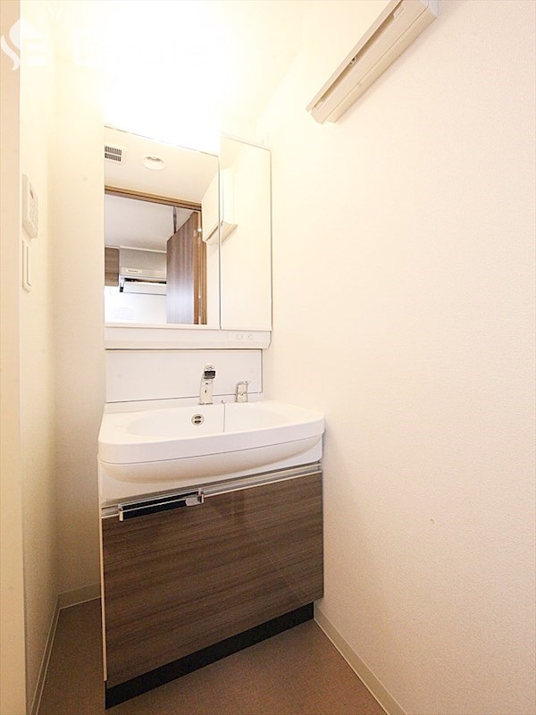 洗面設備　独立洗面台