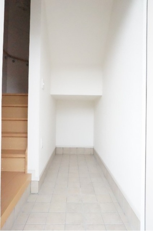 玄関　図面と現状に相違がある場合には現状を優先