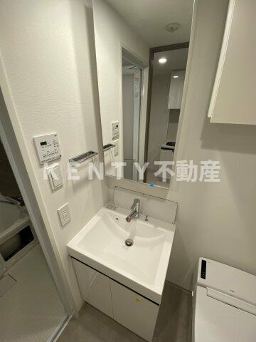 洗面設備　コンパクトで使いやすい洗面所