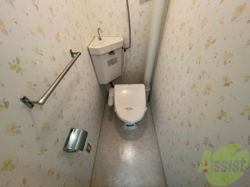 トイレ　トイレです。ウォシュレット付を探している方、おすすめです。