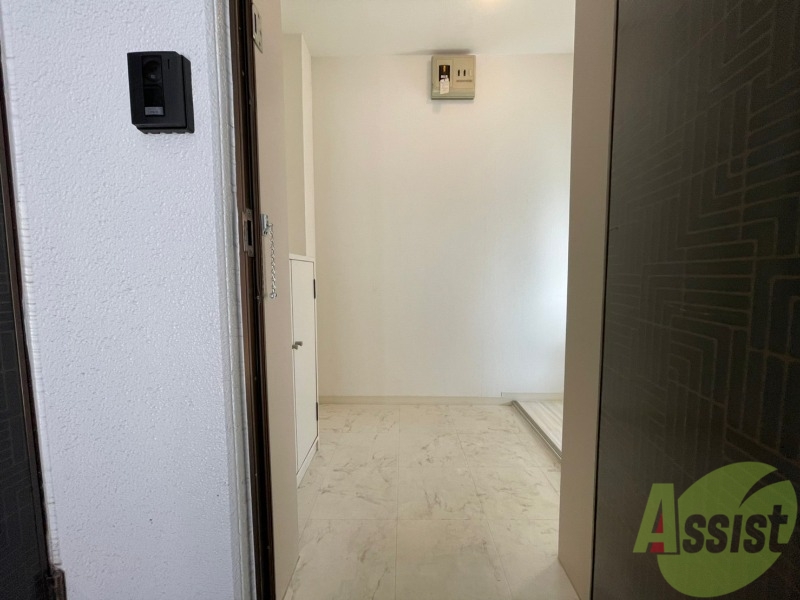 玄関　玄関です。白を基調としていて清潔感があります！