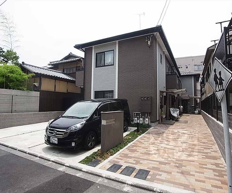 建物外観　下鴨エリアのお部屋探しはアパマンショップ北大路店へ！