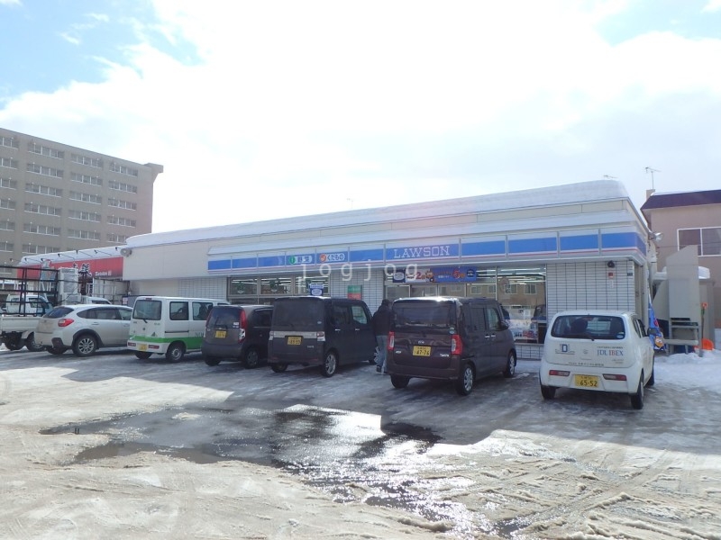 コンビニ　ローソン札幌新琴似7条十二丁目店（コンビニ）まで1018m