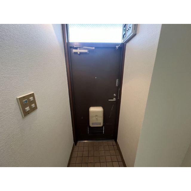 玄関　明るい玄関です