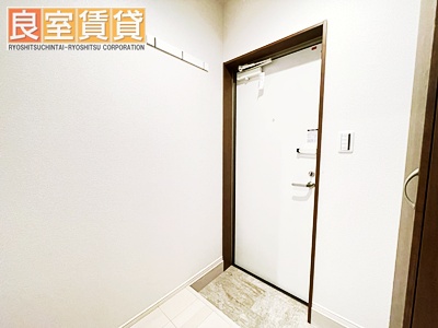 玄関　※同仕様画像