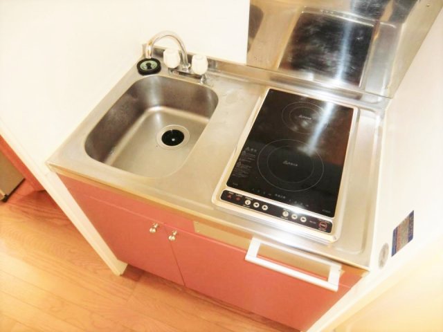 キッチン　同タイプ物件の為、形状や間取寸法、色調等が実際とは異なります