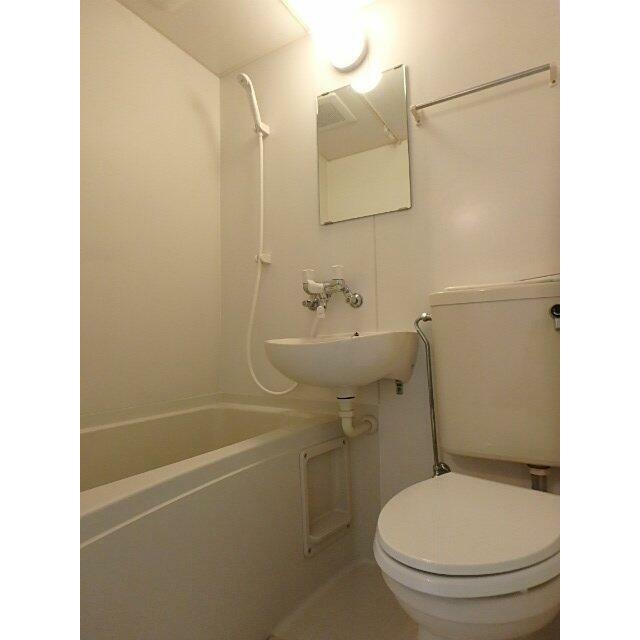 バス・シャワールーム　掃除のしやすいユニットバス