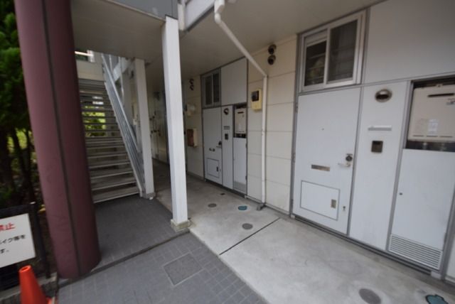 エントランス　★玄関前スパース★