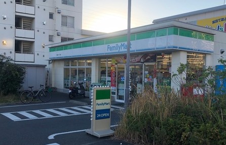 コンビニ　ファミリーマート サンズ高田東一丁目店（コンビニ）まで1429m