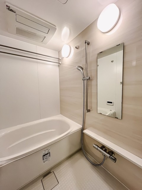 バス・シャワールーム　※写真は同タイプ住戸です。