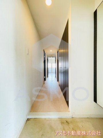 玄関　※同物件　別間取り　参考写真