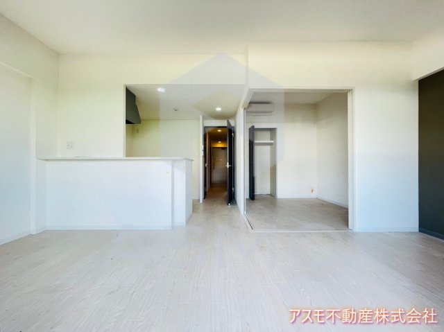 居室・リビング　※同物件　別間取り　参考写真