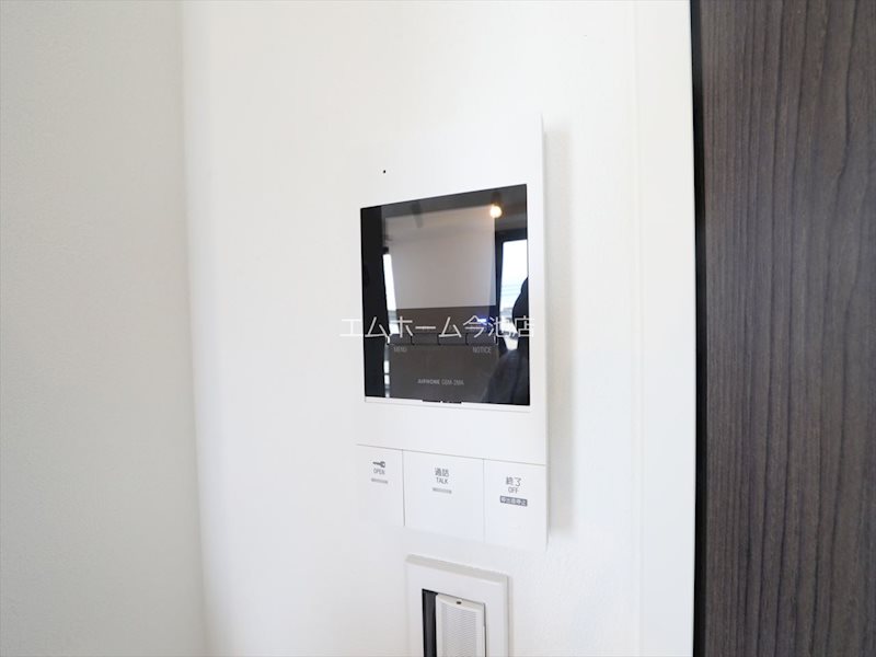 セキュリティ　TVモニター付インターホン完備