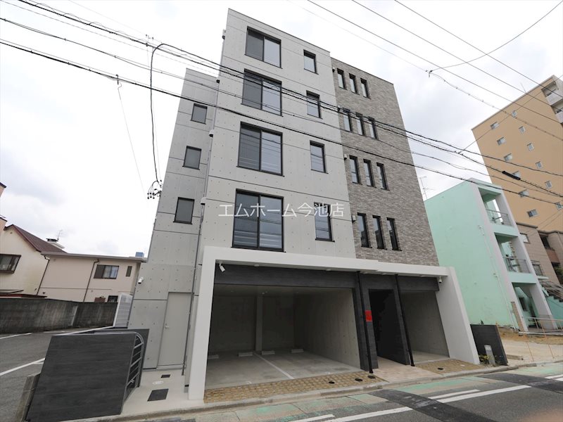 建物外観　外観　オートロック防犯カメラTVモニターホン宅配BOX完備