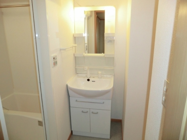 洗面設備　洗髪洗面化粧台付き♪