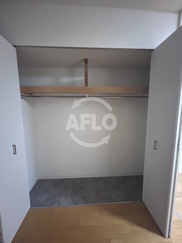 収納　セノアタワー新大阪　クローゼット