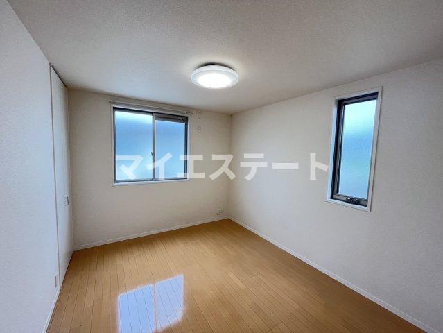 居室・リビング　別部屋写真使用