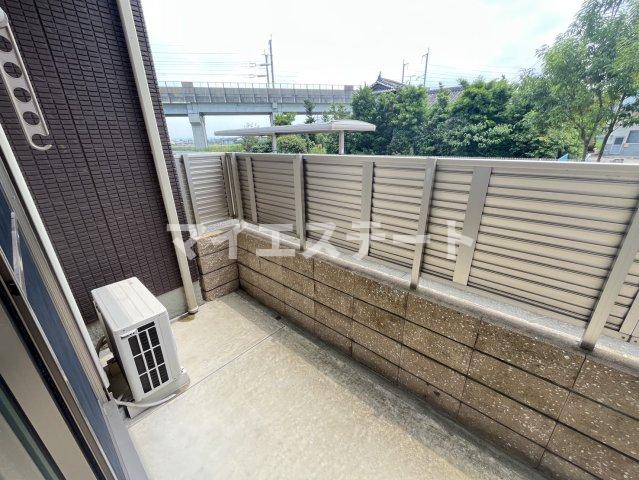 バルコニー　別部屋写真使用