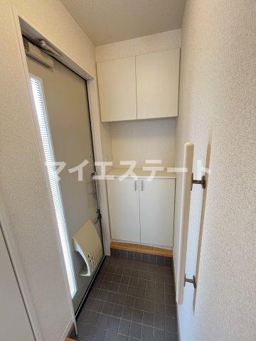 玄関　別部屋写真使用