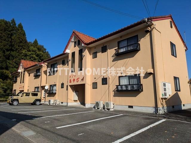 建物外観　追い焚きや温水洗浄付きのトイレを設置◇外部物置付きです☆彡