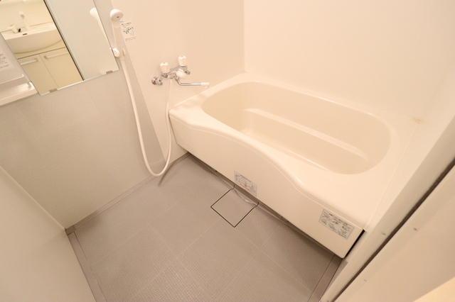 バス・シャワールーム　浴室