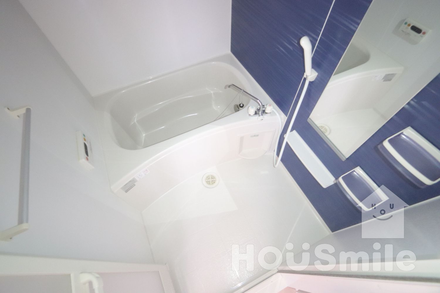 バス・シャワールーム　バス（浴室乾燥機、追焚機能）