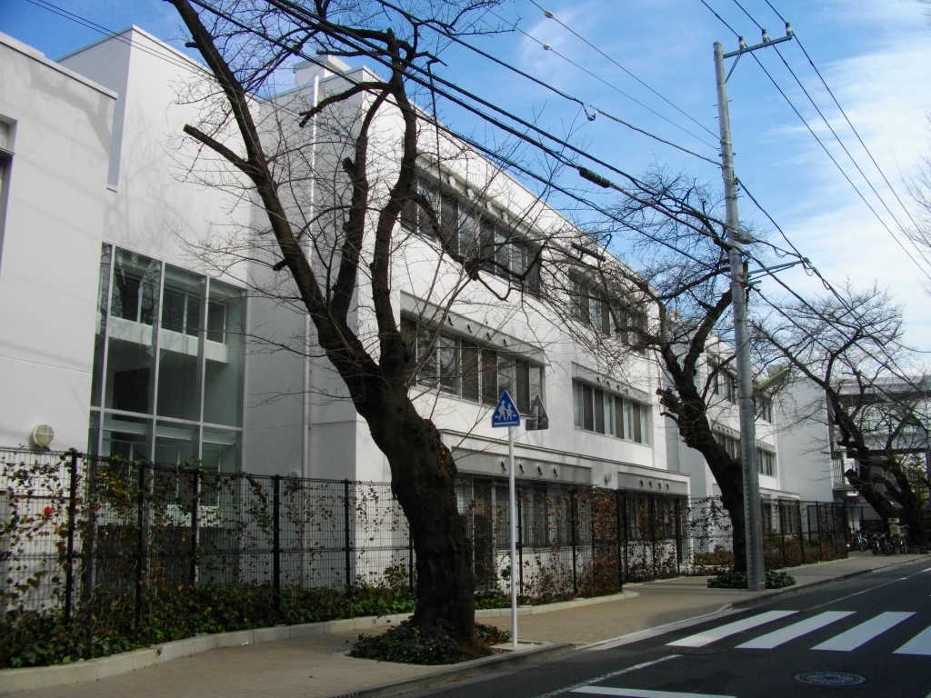 小学校　セント・メリーズ・インターナショナル・スクール（小学校）まで1035m