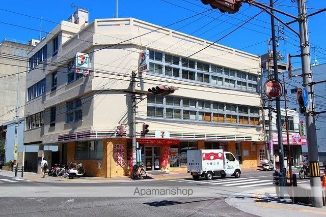 コンビニ　セブンイレブン高松中央町（コンビニ）まで108m