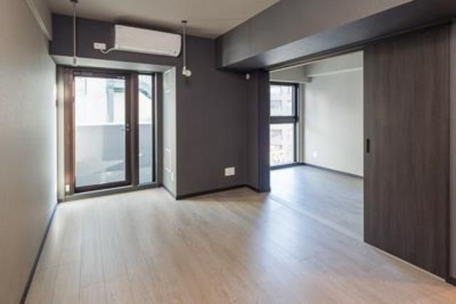 居室・リビング　☆明るい居間☆