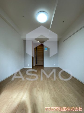 居室・リビング　同マンション参考写真