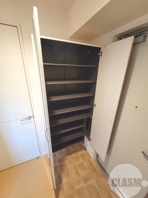 玄関　靴の整理に困りません♪