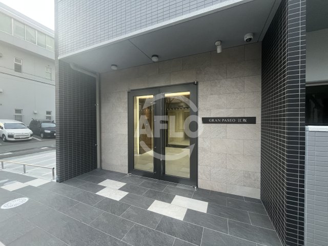 エントランス　エントランス