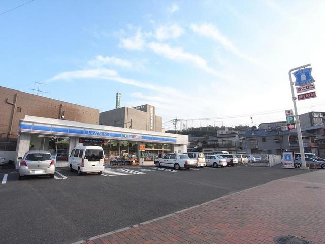 コンビニ　ローソン 八幡山王一丁目店（コンビニ）まで294m