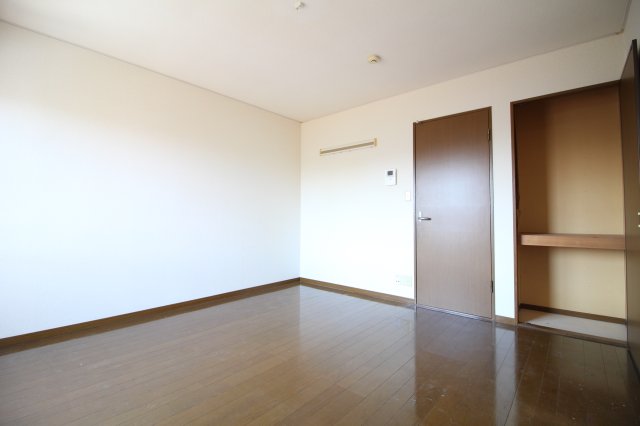 居室・リビング　※同タイプ室内写真です。