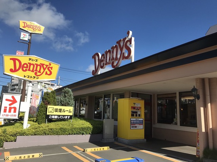 飲食店　デニーズ高井戸店（飲食店）まで82m