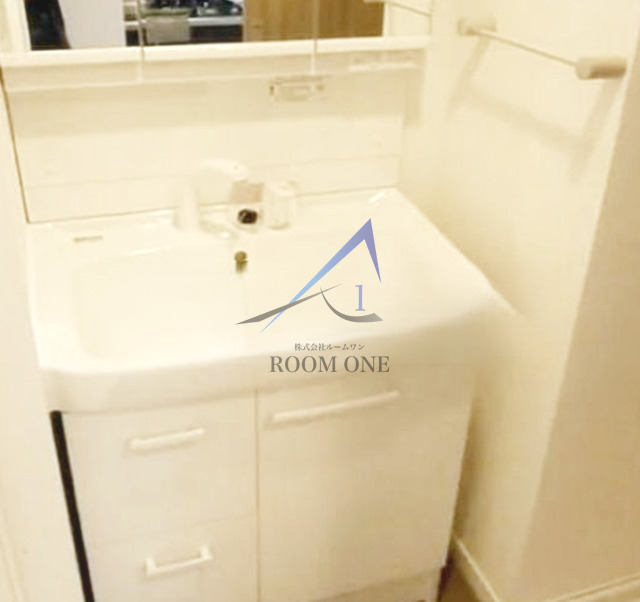 洗面設備　独立洗面台です。