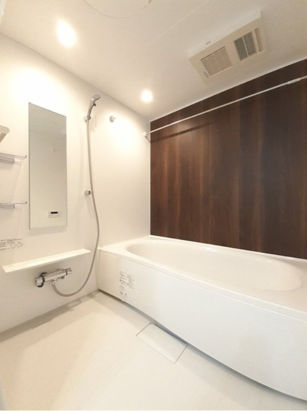 バス・シャワールーム　図面と現状に相違がある場合には現状を優先