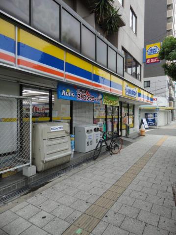 コンビニ　ミニストップ（コンビニ）まで393m