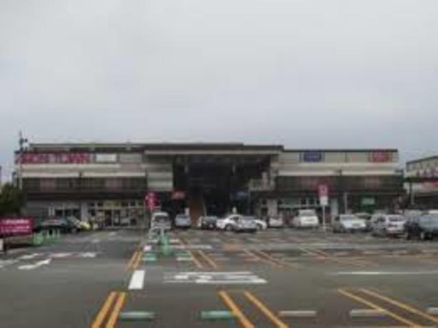 ショッピングセンター　イオンタウン豊中緑丘（ショッピングセンター）まで906m