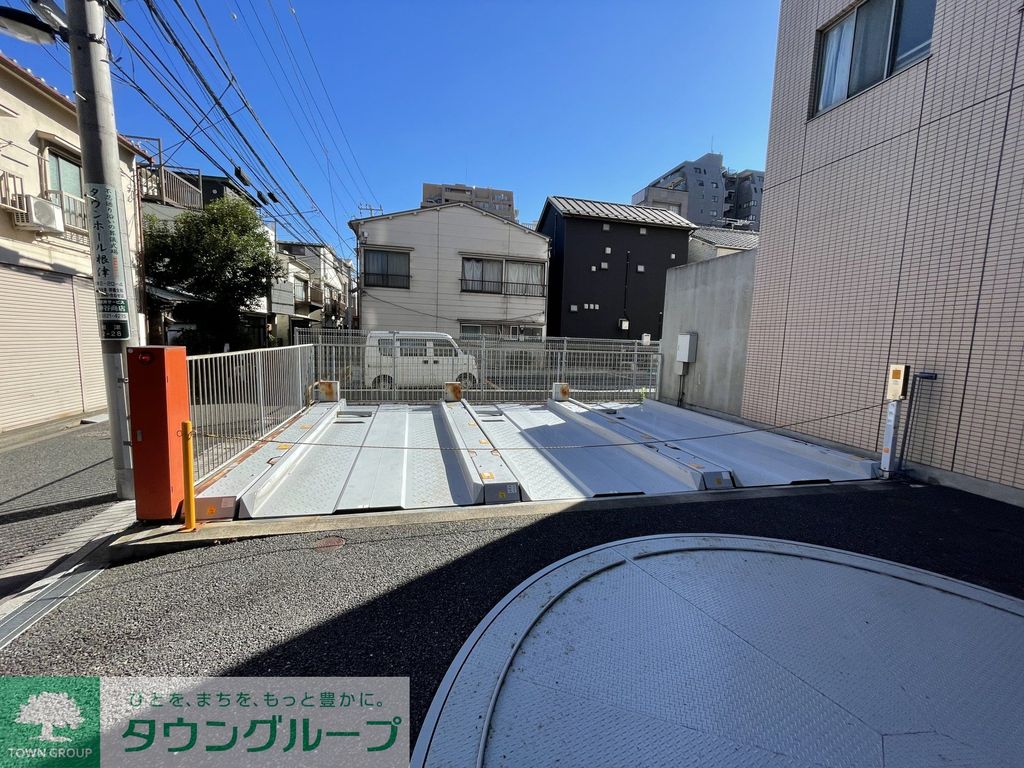 駐車場　駐車場