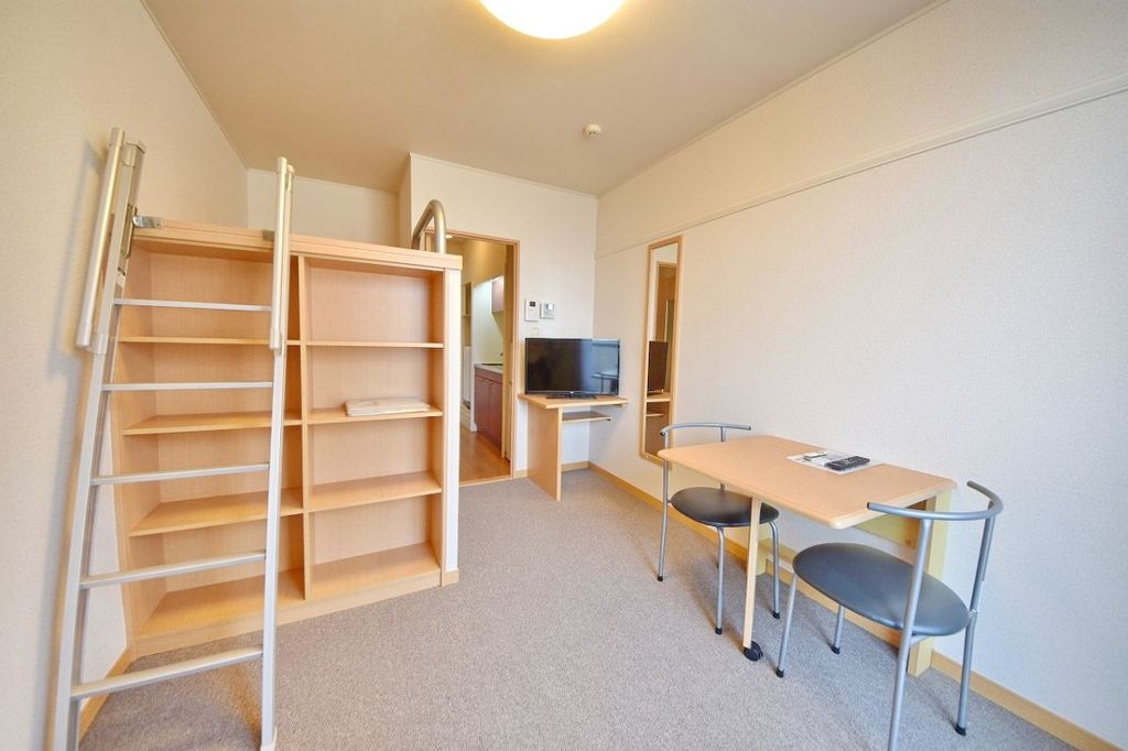 居室・リビング　収納