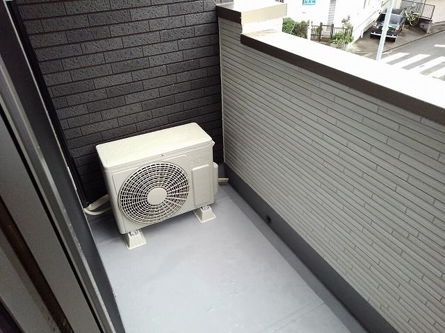 バルコニー　バルコニーからの眺めを楽しみながら食事をしませんか