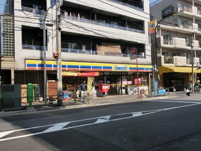 コンビニ　ミニストップ（コンビニ）まで182m