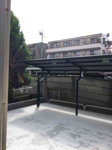 その他　屋根付き駐輪場