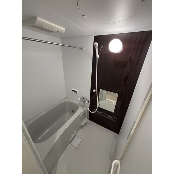 バス・シャワールーム　※同施工会社写真