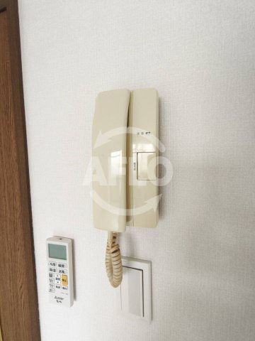セキュリティ　ルミエール西長堀　インターホン