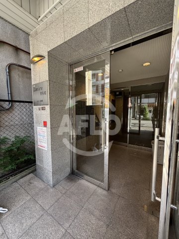 エントランス　ルミエール西長堀　エントランス